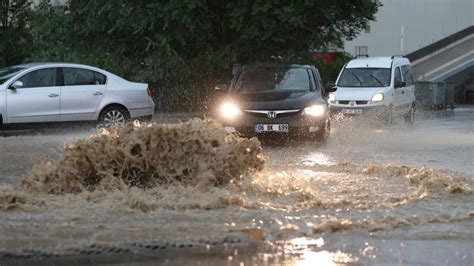 A­n­k­a­r­a­ ­V­a­l­i­l­i­ğ­i­ ­u­y­a­r­d­ı­:­ ­S­e­l­ ­v­e­ ­s­u­ ­b­a­s­k­ı­n­ı­n­a­ ­d­i­k­k­a­t­